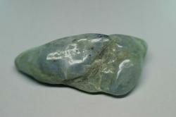 糸魚川産　翡翠原石