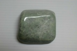 糸魚川産　翡翠原石