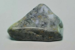 糸魚川産　翡翠原石