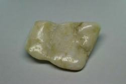 糸魚川産　翡翠原石