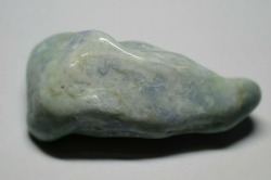 糸魚川産　翡翠原石
