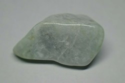 糸魚川産　翡翠原石