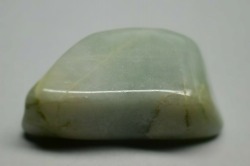 糸魚川産　翡翠原石