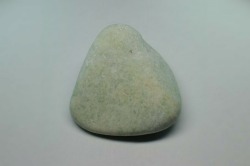 糸魚川産　翡翠原石