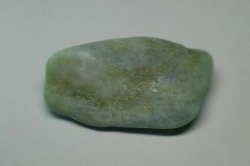 糸魚川産　翡翠原石