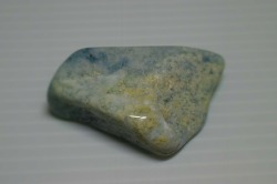 糸魚川産　翡翠原石