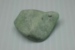 糸魚川産　翡翠原石