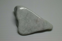 糸魚川産　翡翠原石
