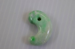 糸魚川産　勾玉 34mm