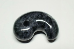 糸魚川産翡翠　勾玉　31mm