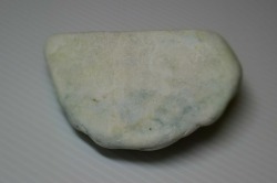 糸魚川産　翡翠原石