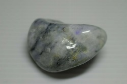 糸魚川産　翡翠原石