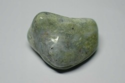 糸魚川産　 翡翠原石