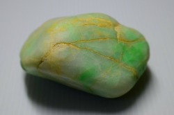 糸魚川産　海石