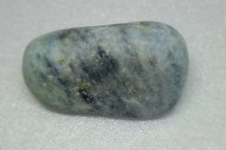 糸魚川産　翡翠原石　