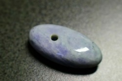 糸魚川産翡翠　大珠　37mm