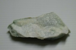 糸魚川産　翡翠原石