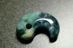 糸魚川産翡翠　勾玉　31mm