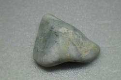 糸魚川産　翡翠原石　