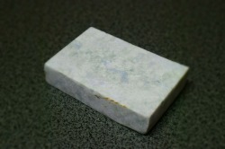 糸魚川産　翡翠原石　板