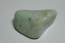 糸魚川産　翡翠原石