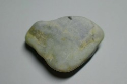 糸魚川産　翡翠原石
