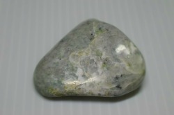 糸魚川産　翡翠原石