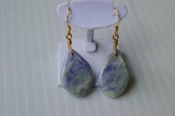 ピアス