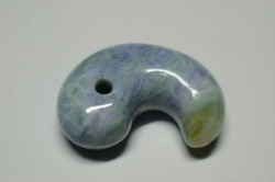 糸魚川産翡翠　勾玉　31mm