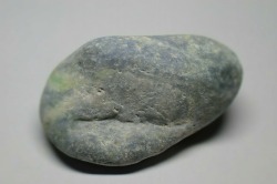 糸魚川産　翡翠原石