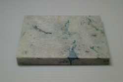 糸魚川産　翡翠原石　板