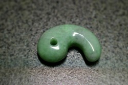 糸魚川産翡翠　勾玉　21mm