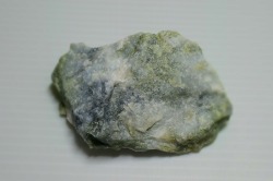 糸魚川産　翡翠原石