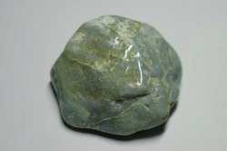 糸魚川産　翡翠原石
