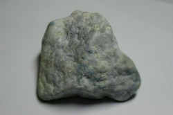 糸魚川産　翡翠原石