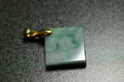 糸魚川産　ペンダントトップ