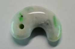 糸魚川産翡翠　勾玉　31mm
