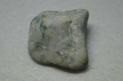 糸魚川産　翡翠原石　