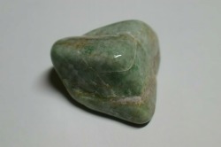 糸魚川産　翡翠原石