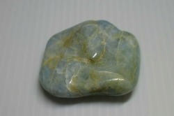 糸魚川産　翡翠原石