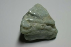 糸魚川産　翡翠原石