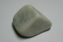 糸魚川産　翡翠原石
