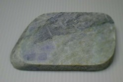 糸魚川産　翡翠原石　板