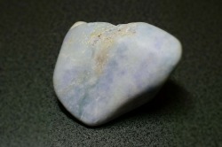 糸魚川産　翡翠原石