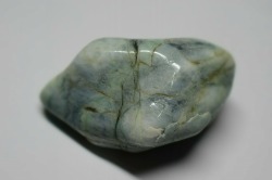 糸魚川産　翡翠原石