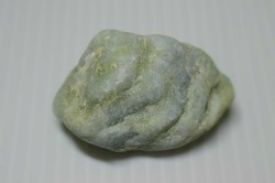 糸魚川産　翡翠原石