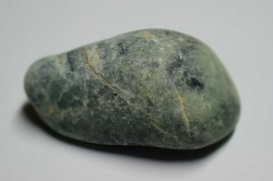糸魚川産　翡翠原石
