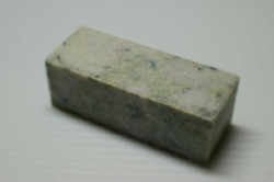 糸魚川産　翡翠原石　板
