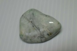 糸魚川産　翡翠原石