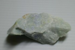 糸魚川産　翡翠原石